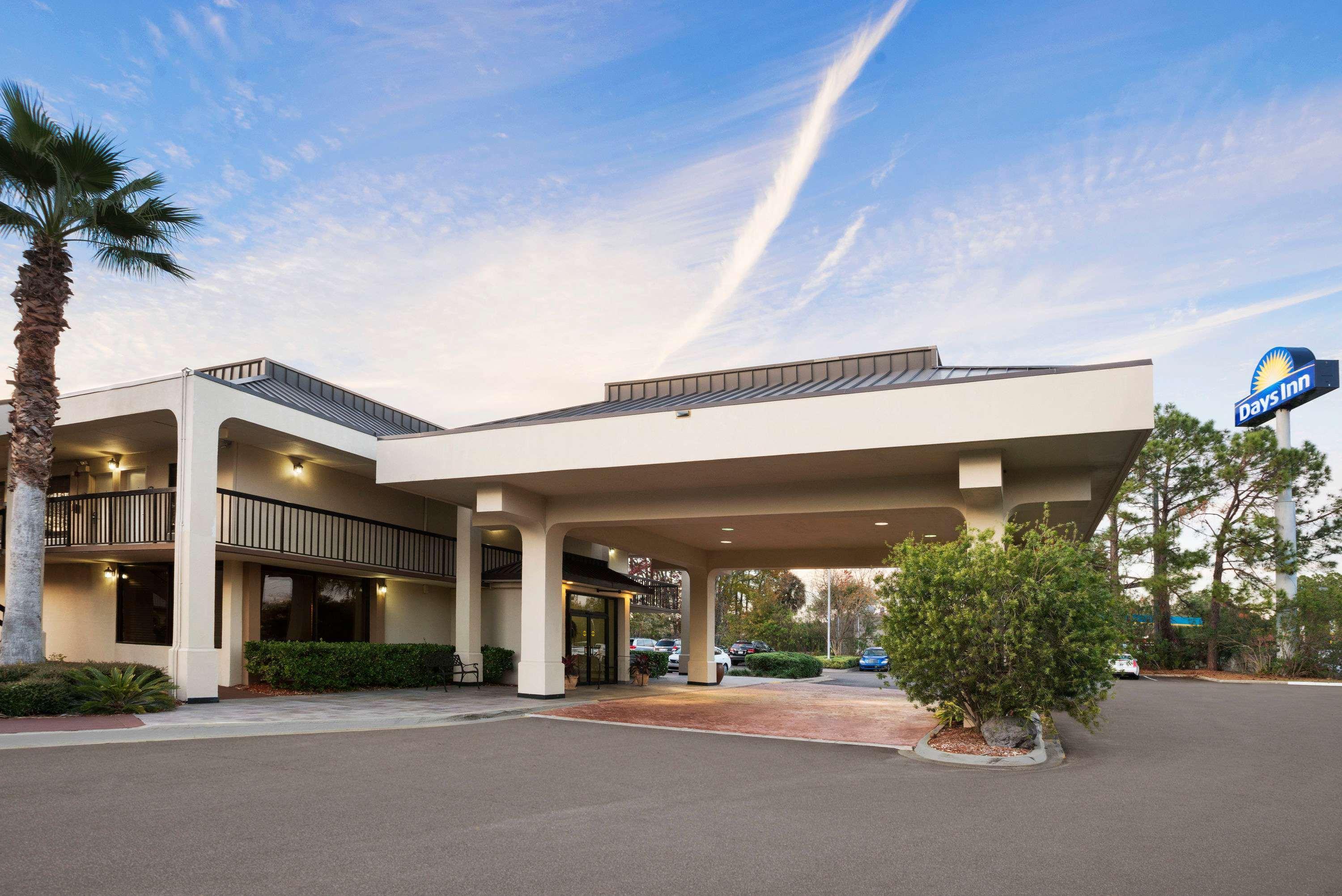 Days Inn By Wyndham Jacksonville Airport Exterior foto