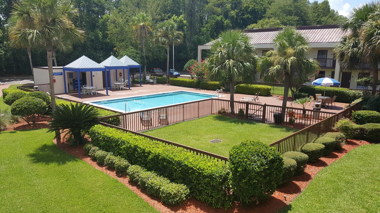 Days Inn By Wyndham Jacksonville Airport Exterior foto